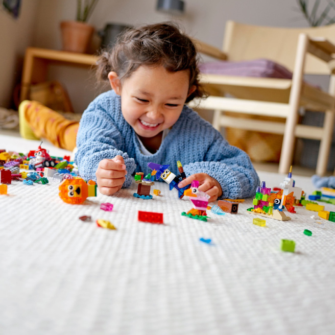 Конструктор LEGO Classic Прозрачные кубики