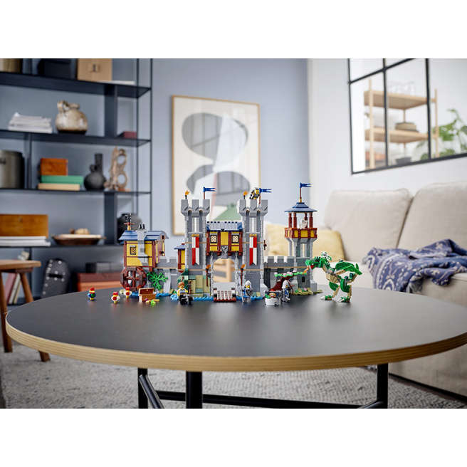 Конструктор LEGO Creator 3в1 Средневековый замок