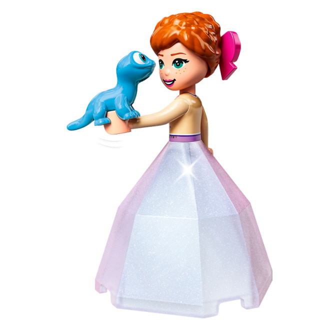 Конструктор LEGO Disney Двор замка Анны
