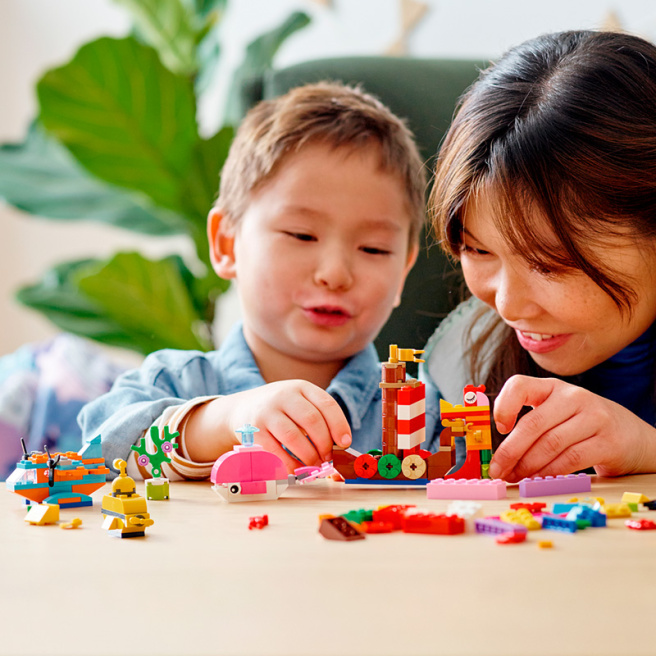 Конструктор LEGO Classic Творческое веселье в океане