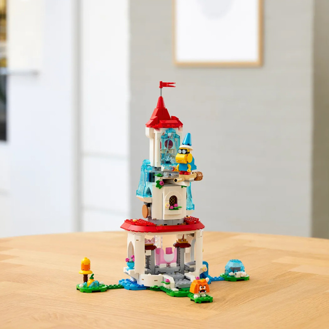 Constructor LEGO Super Mario Cat Peach Suit and Frozen Tower Expansion Set