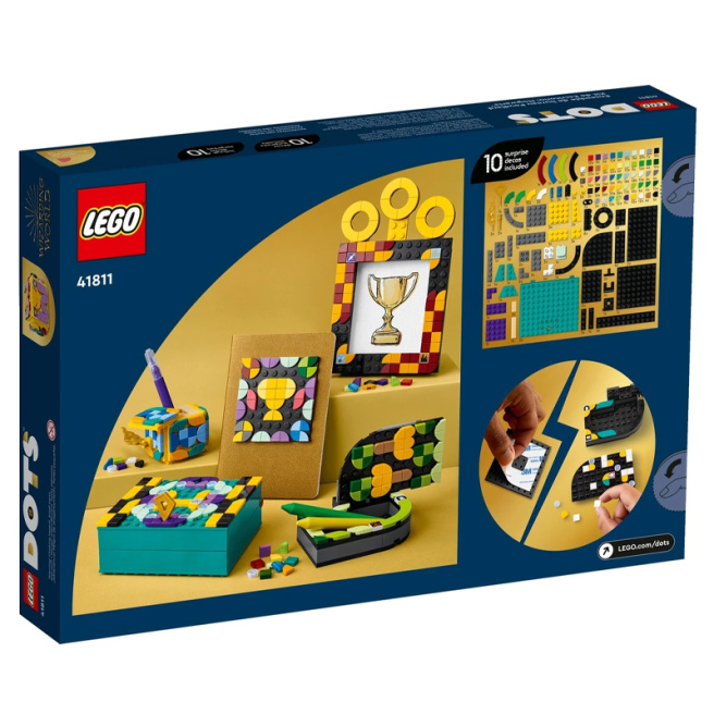 Конструктор  LEGO DOTS Настольный комплект Хогвартс