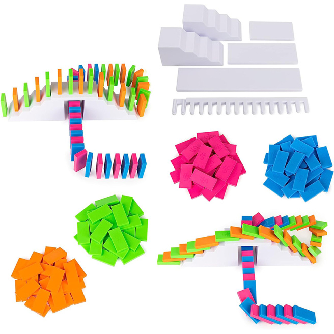 Joc de masă "Domino Creations"