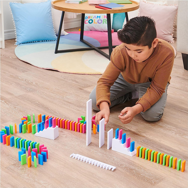 Joc de masă "Domino Creations"