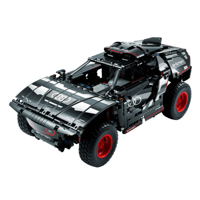 Конструктор LEGO Technic Audi RS Q E-tron