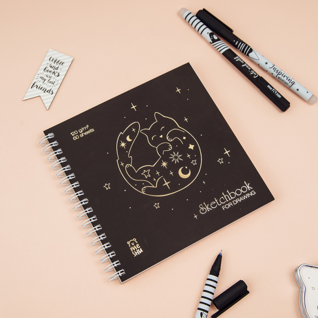 Sketchbook 60 foi "Black Cat", cu spirală, soft-touch, offset, 120g/m2