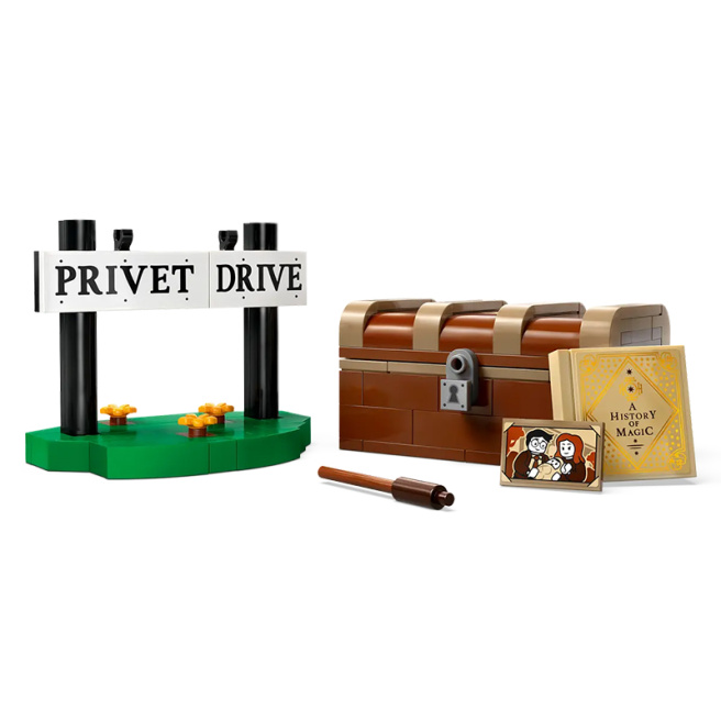 Constructor LEGO Harry Potter Hedwig de pe strada Privet, 4
