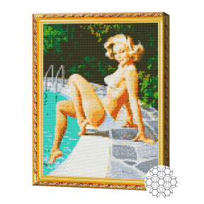 Blondă la piscină 30x40 cm, mozaic cu diamante