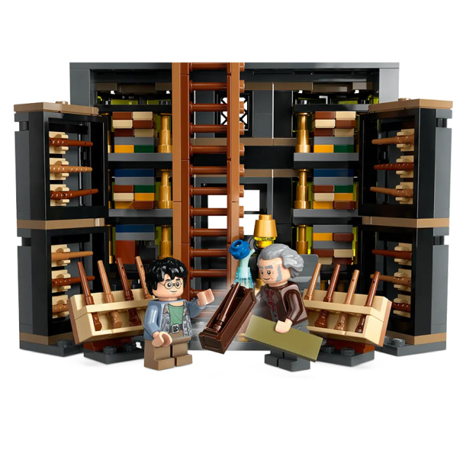 Constructor LEGO Harry Potter Ollivanders și hainele doamnei Malkin