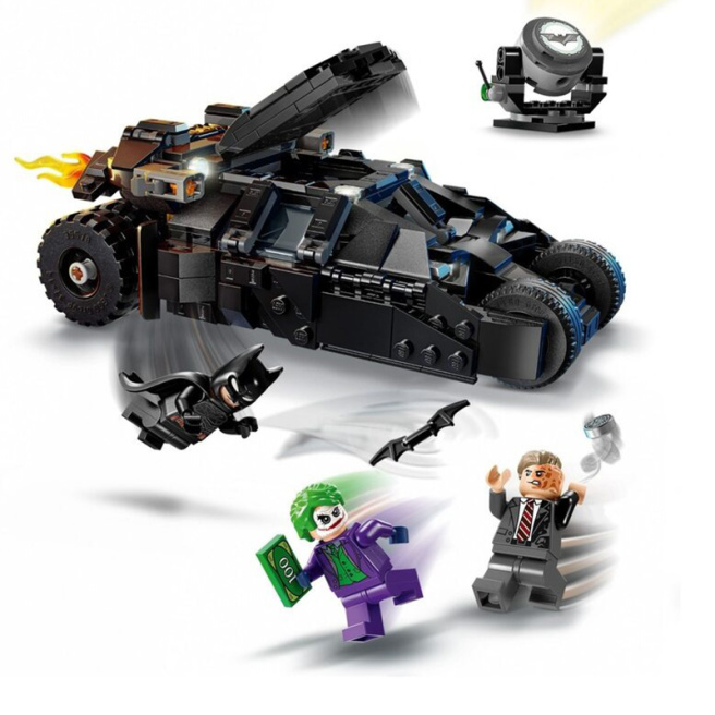 Constructor LEGO Batman Movie Batman Tumbler vs Two-Face și Joker
