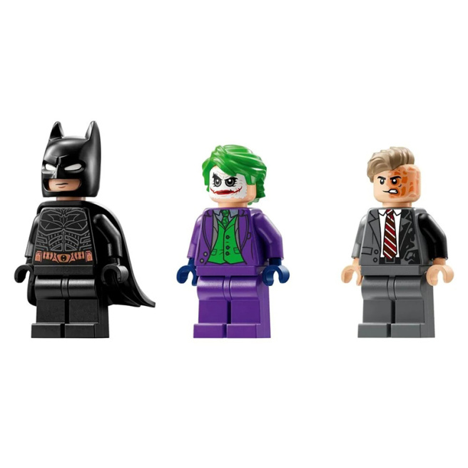 Constructor LEGO Batman Movie Batman Tumbler vs Two-Face și Joker