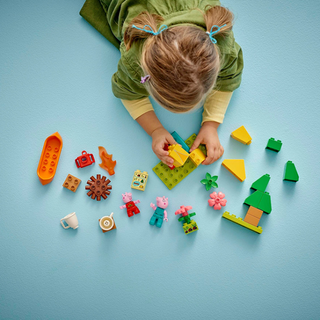 Конструктор LEGO DUPLO Поход в кемпинг