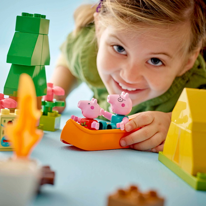 Конструктор LEGO DUPLO Поход в кемпинг