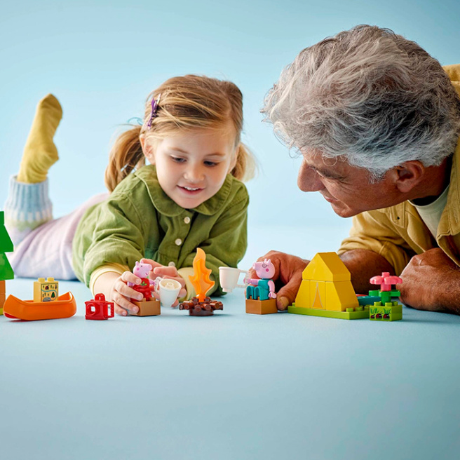 Конструктор LEGO DUPLO Поход в кемпинг
