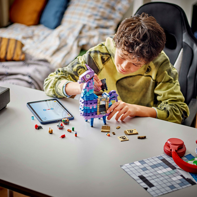 Конструктор LEGO Fortnite Лама снабжения