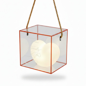 Lampă în formă de inimă albă