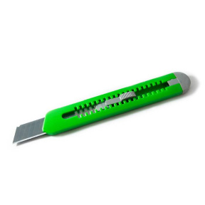 Нож 18 мм с пластиковым корпусом и автоматической фиксатор
