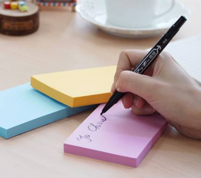 Bloc de hârtie pentru notițe STICKn, 76x127, 100 file, violet
